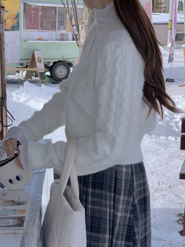 ✨후기극찬!💕URBANE MADE💕 조이 크롭 케이블 알파카 꽈배기 가디건 (3c) 상세 이미지 77