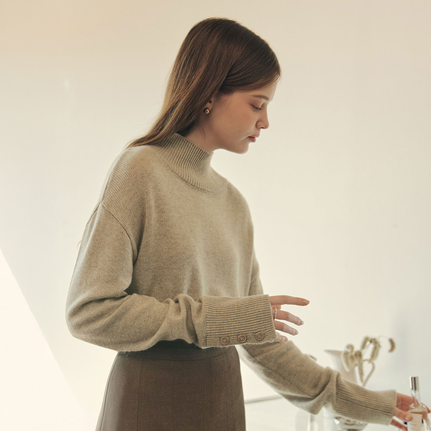 [N배송][제로스트릿][2컬러] 캐시미어 버튼 포인트 스웨터 CASHMERE BUTTON POINT SWEATER - 상세 이미지 4