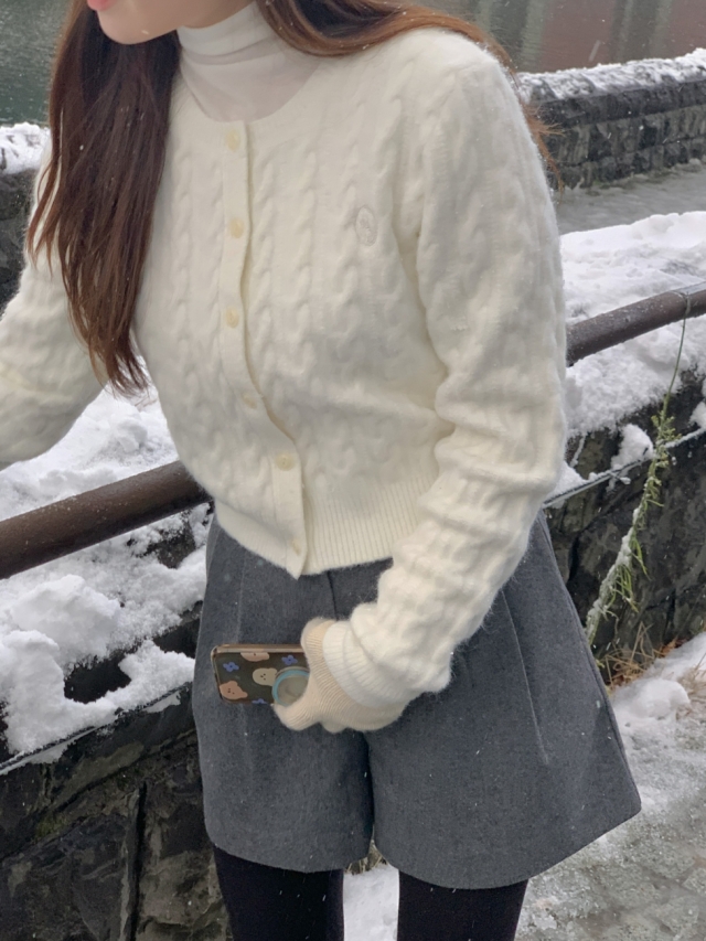 ✨후기극찬!💕URBANE MADE💕 조이 크롭 케이블 알파카 꽈배기 가디건 (3c) 상세 이미지 103