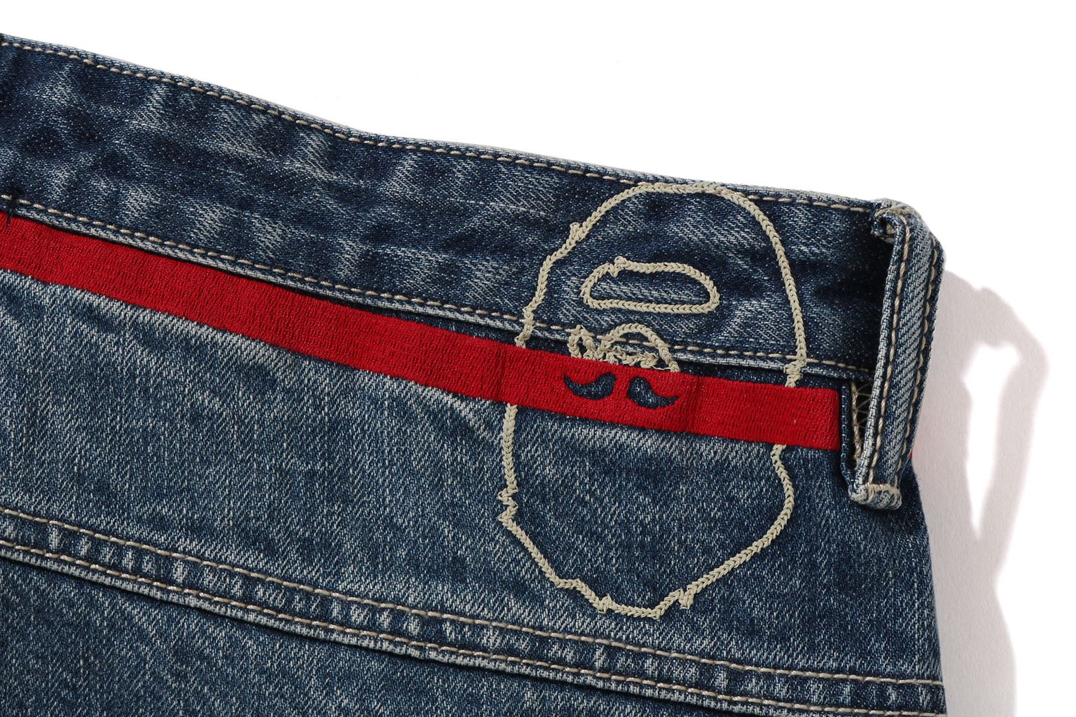 베이프 바지 RELAXED FIT DENIM PANTS 7K80-150-303 - 상세 이미지 4