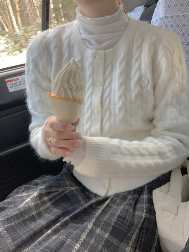✨후기극찬!💕URBANE MADE💕 조이 크롭 케이블 알파카 꽈배기 가디건 (3c) 상세 이미지 48