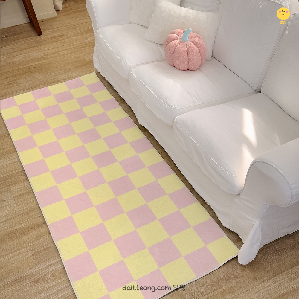 달떵 귀여운 핑크 체커보드 침실 러그 미니 긴러그 포인트 침대 아이방 카페트160x80