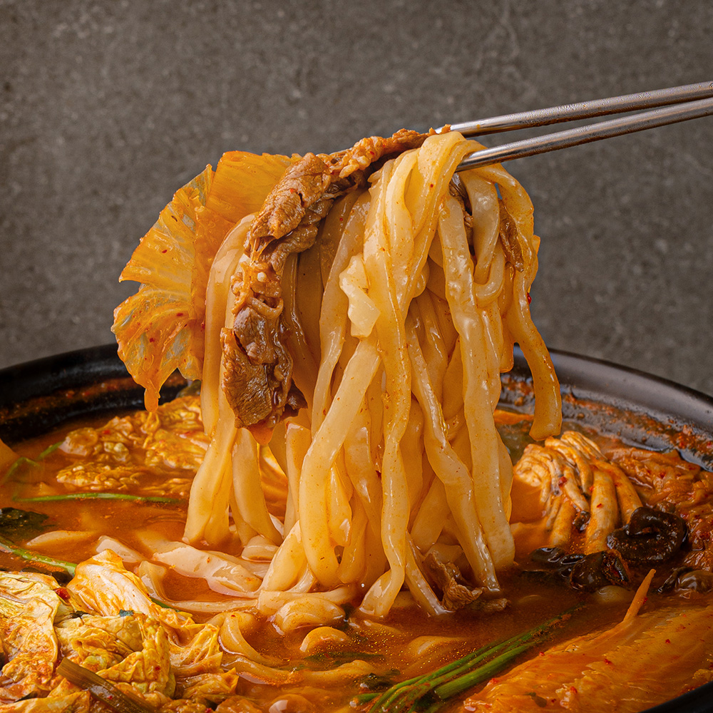 맛집 소고기 샤브샤브 3인분 고기 버섯 채소 칼국수 육수 소스 포함 집들이 술안주 캠핑 전골 찌개 밀키트 - 상세 이미지 3