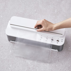 위즈웰 가정용 진공포장기 버튼식 실링기 비닐 팩 고기 압축기 WH6030 개봉기 | 실사용 후기 - 상품 이미지 4