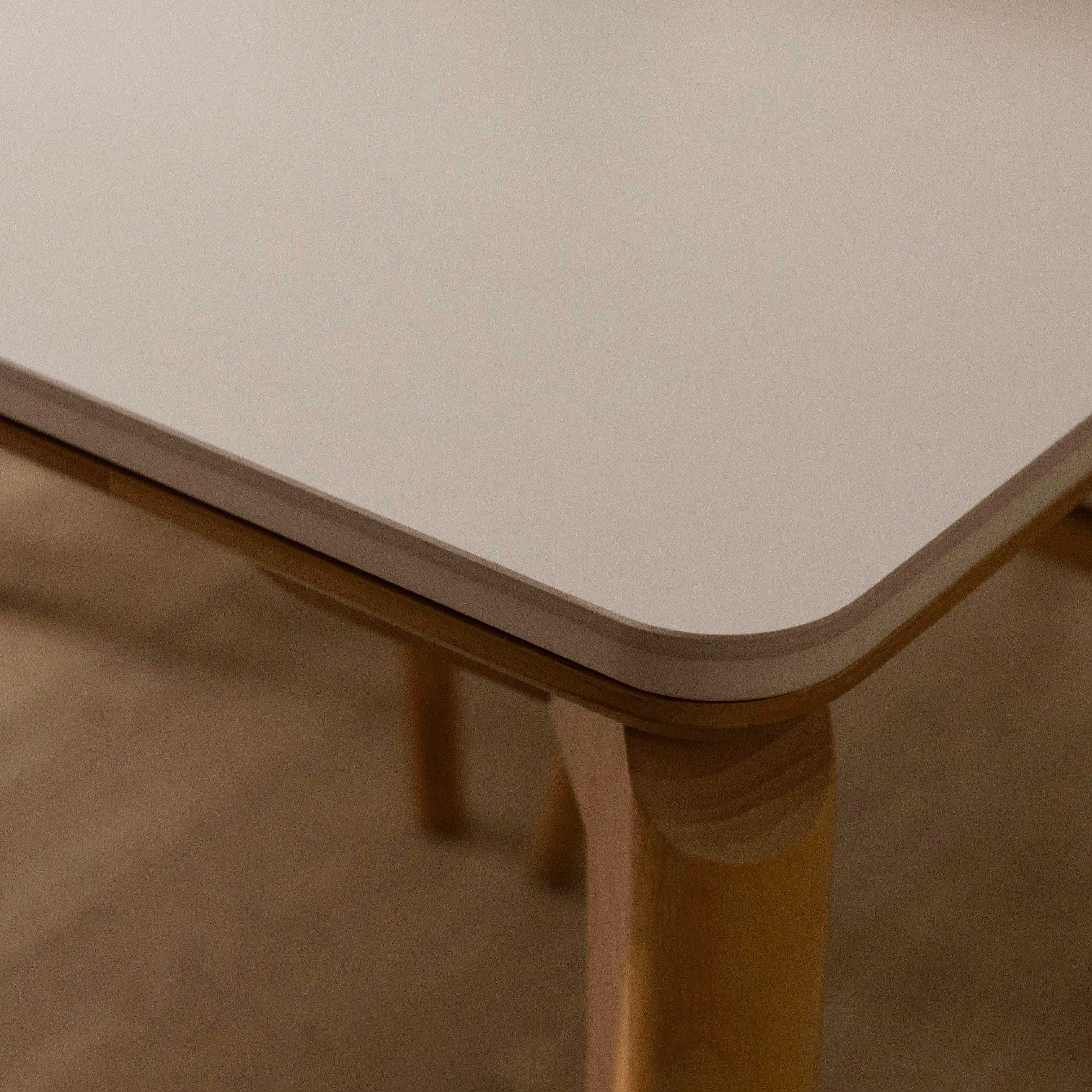 [4인 식탁] 미코하임 디에르 원목 18T 포세린 양면 세라믹 카페 식탁 테이블 1400mm, 내추럴