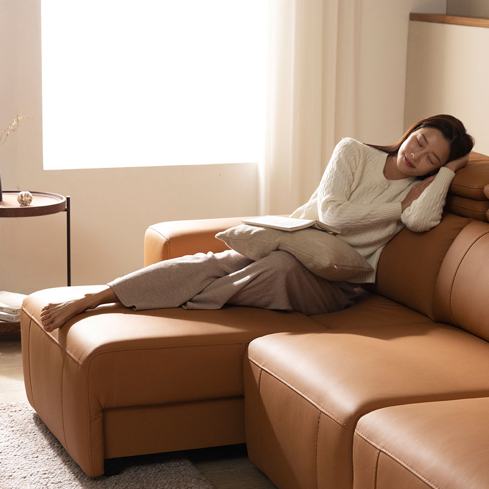 [4인 쇼파] 미코하임 그레이스 리클라이너 천연가죽 슬라이딩 모션 소파 스툴미포함, 샌드베이지, 4인용