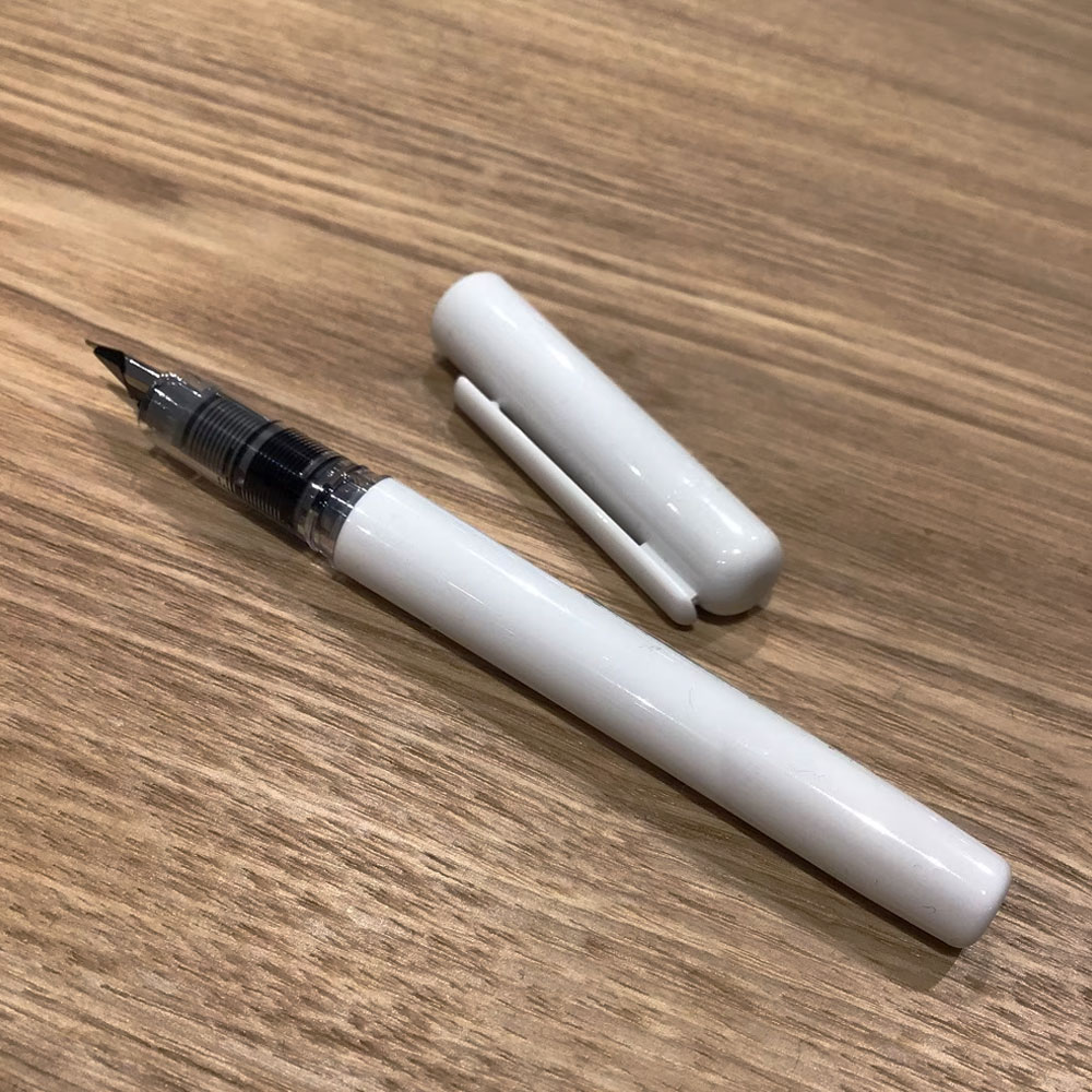 MUJI 무인양품 폴리카보네이트 만년필 0.3mm