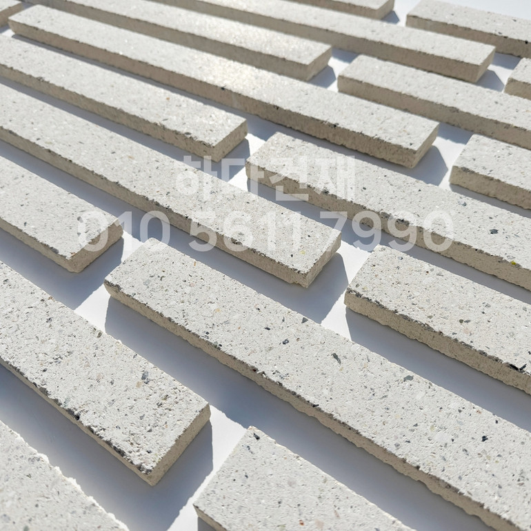 모노타일 500x45x17T 큐빅화이트 / 하다건재 와이드벽돌타일