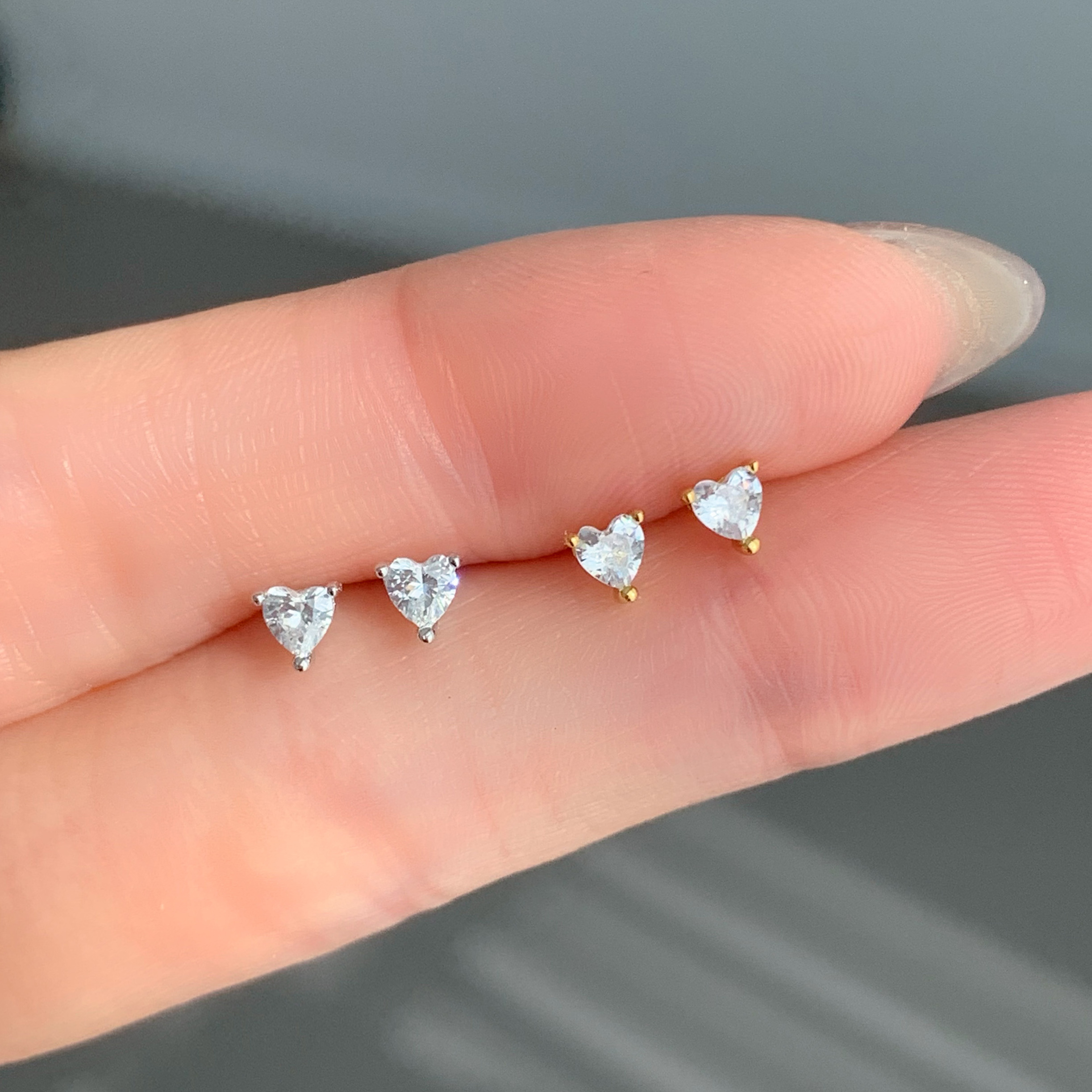 14k 미니 하트 귀걸이 (2color) - 상세 이미지 3