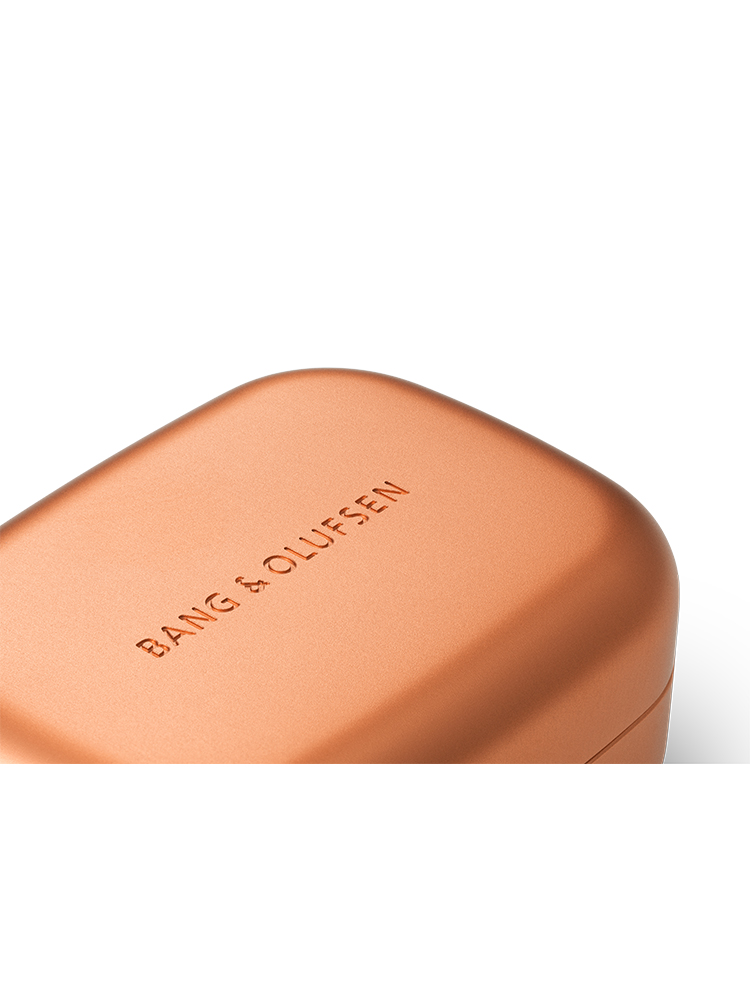 뱅앤올룹슨 베오플레이 일레븐 (Beoplay Eleven) Copper 노이즈 캔슬링 완전 무선 이어폰 : 뱅앤올룹슨 공식 스토어