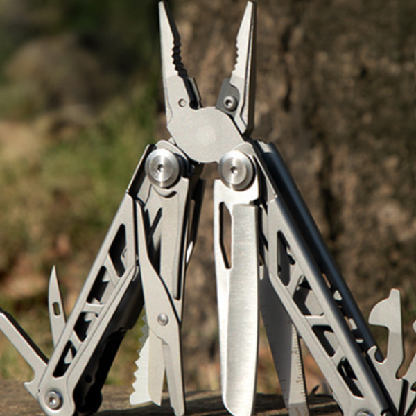 솔리드 멀티툴 폴딩나이프 캠핑나이프 맥가이버칼 캠핑용칼 16in1 넥스툴