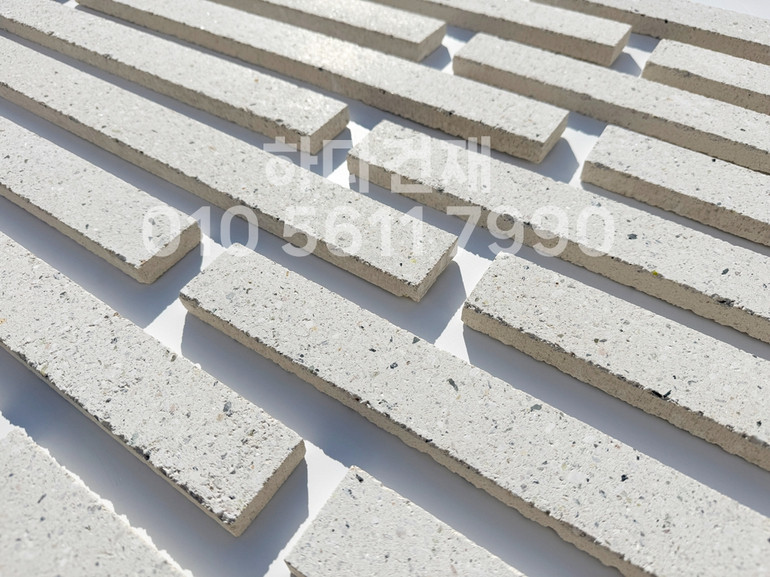 모노타일 500x45x17T 큐빅화이트 / 하다건재 와이드벽돌타일