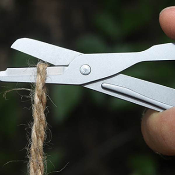 솔리드 멀티툴 폴딩나이프 캠핑나이프 맥가이버칼 캠핑용칼 16in1 넥스툴