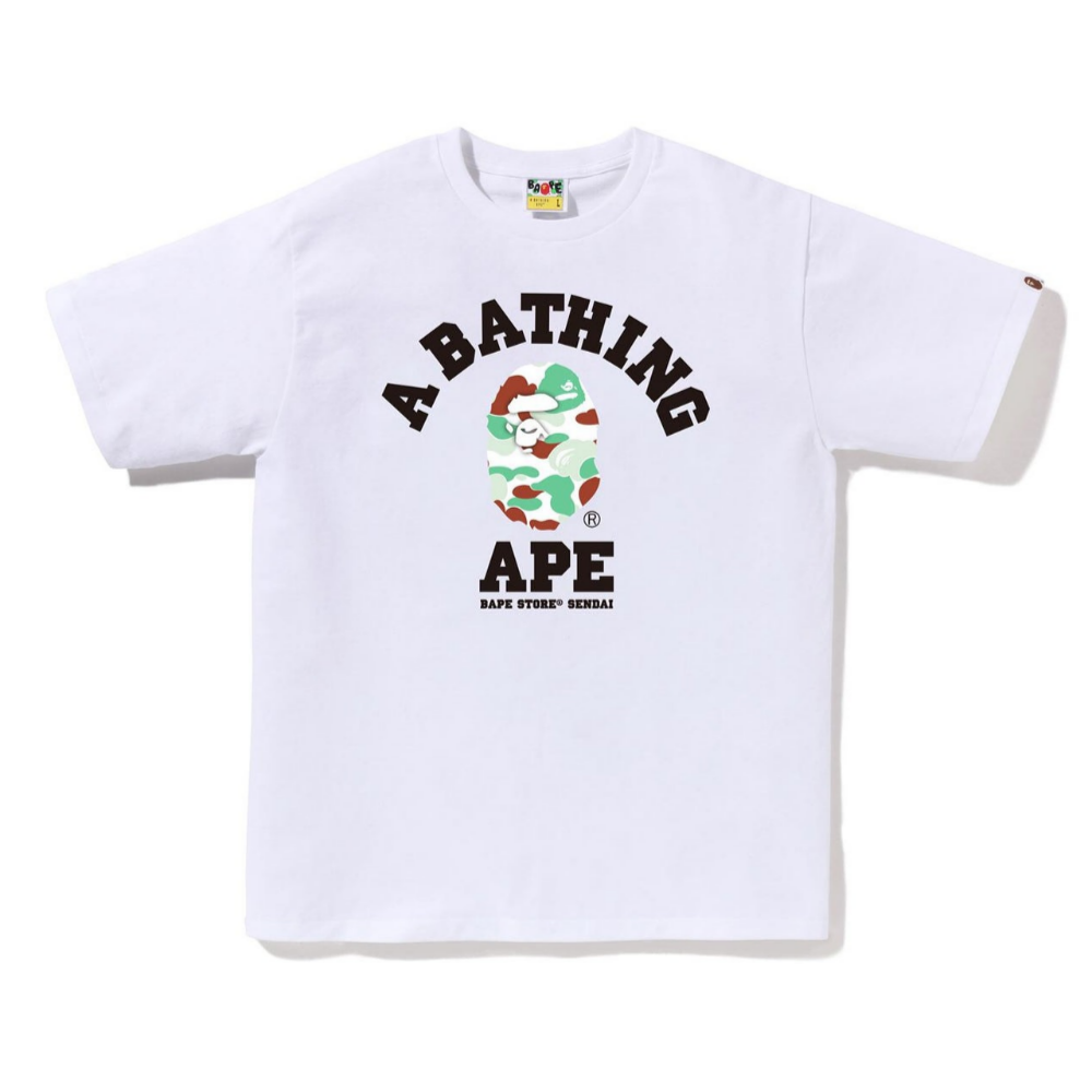 베이프 반팔티 BAPE STORE SENDAI CAMO COLLEGE 2월 신상 1K72-110-177 - 상품 이미지