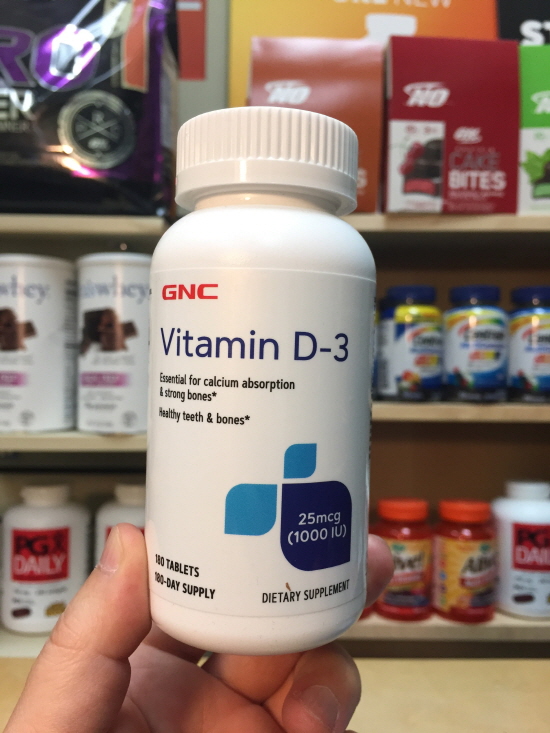 정품GNC 비타민 D3 1000 IU 180정 (타블렛), GNC Vitamin D3 1000 180tabs : 주식회사 건강의 신