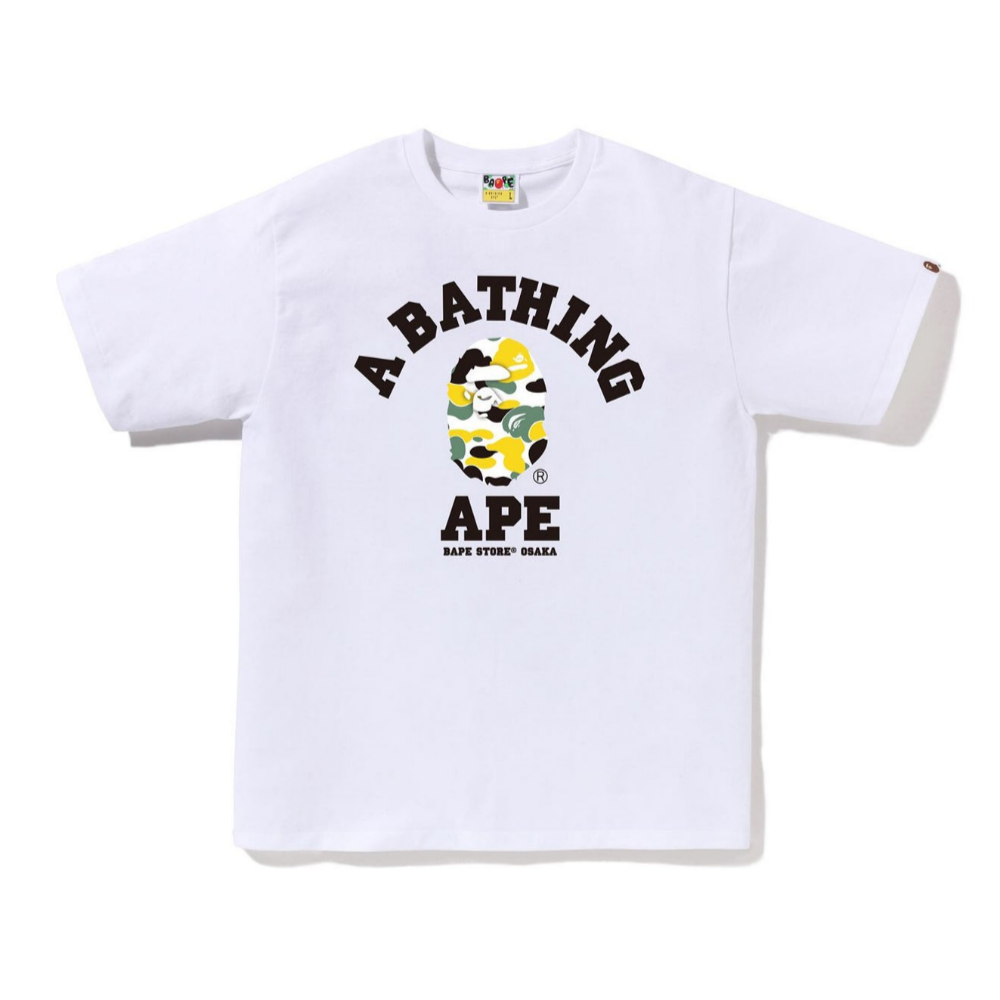 베이프 반팔티 BAPE STORE OSAKA CAMO COLLEGE 2월 신상 1K72-110-180 - 상품 이미지