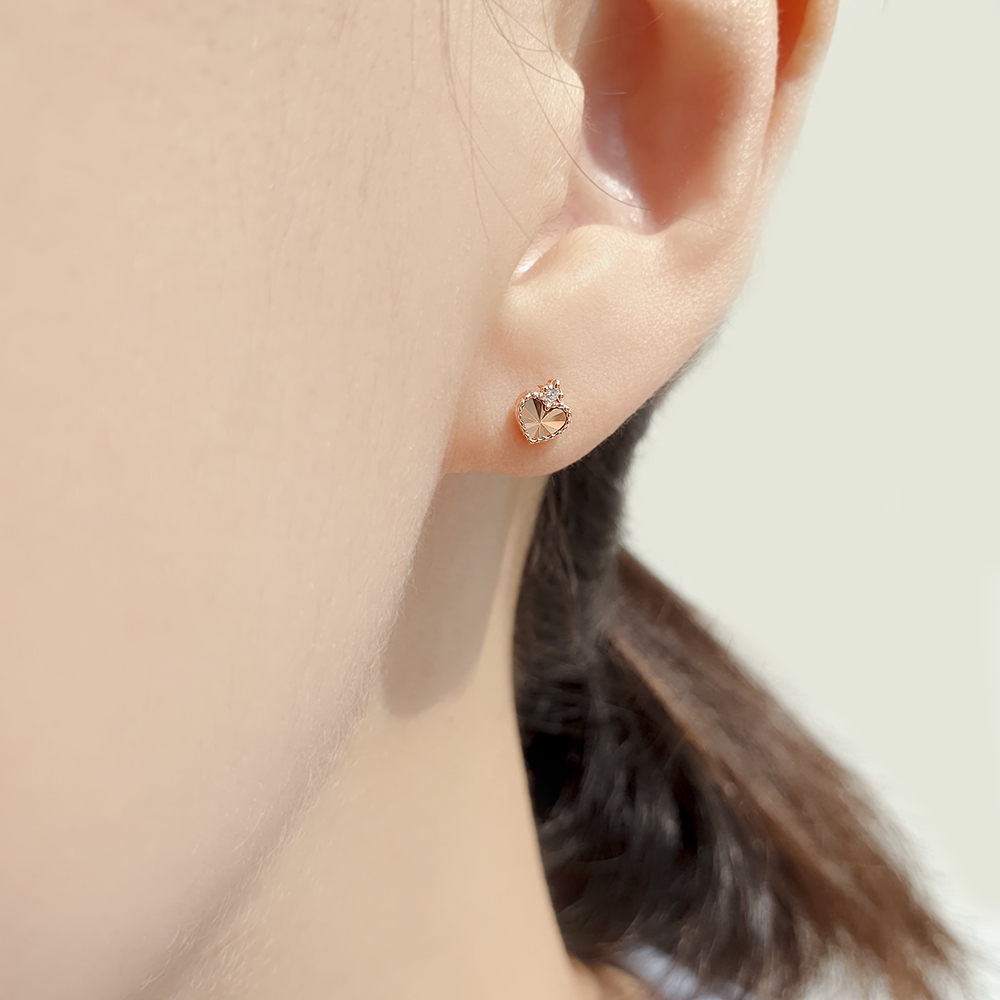 14케이 18k 여자 명품 컷팅 하트 귀고리 금 침 귀걸이 - 상세 이미지 4