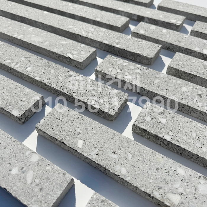 라일락 모노타일 500x50x17T 그레이칩 / 하다건재 와이드벽돌타일