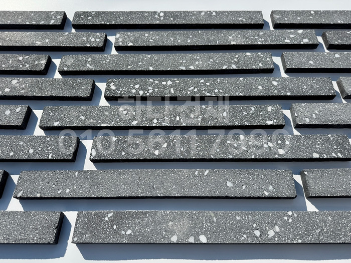 라일락 모노타일 500x50x17T 블랙칩 / 하다건재 와이드벽돌타일