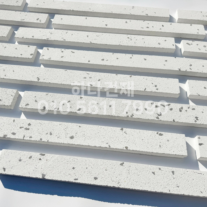 라일락 모노타일 500x50x17T 화이트칩 / 하다건재 와이드벽돌타일