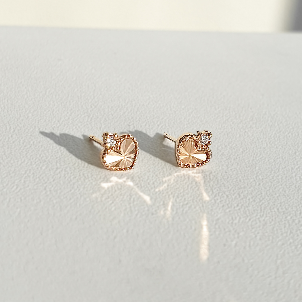 14케이 18k 여자 명품 컷팅 하트 귀고리 금 침 귀걸이 이미지 8