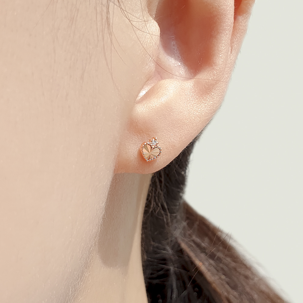 14케이 18k 여자 명품 컷팅 하트 귀고리 금 침 귀걸이 이미지 6