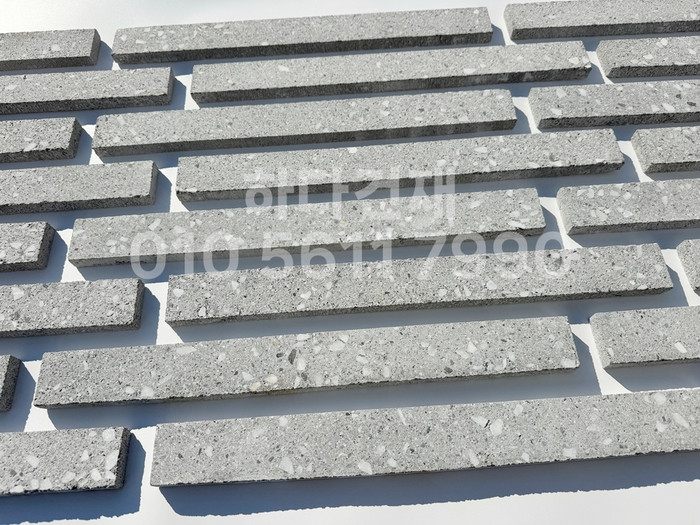 라일락 모노타일 500x50x17T 그레이칩 / 하다건재 와이드벽돌타일