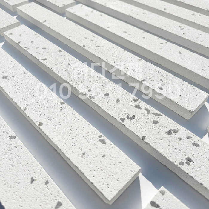 라일락 모노타일 500x50x17T 화이트칩 / 하다건재 와이드벽돌타일