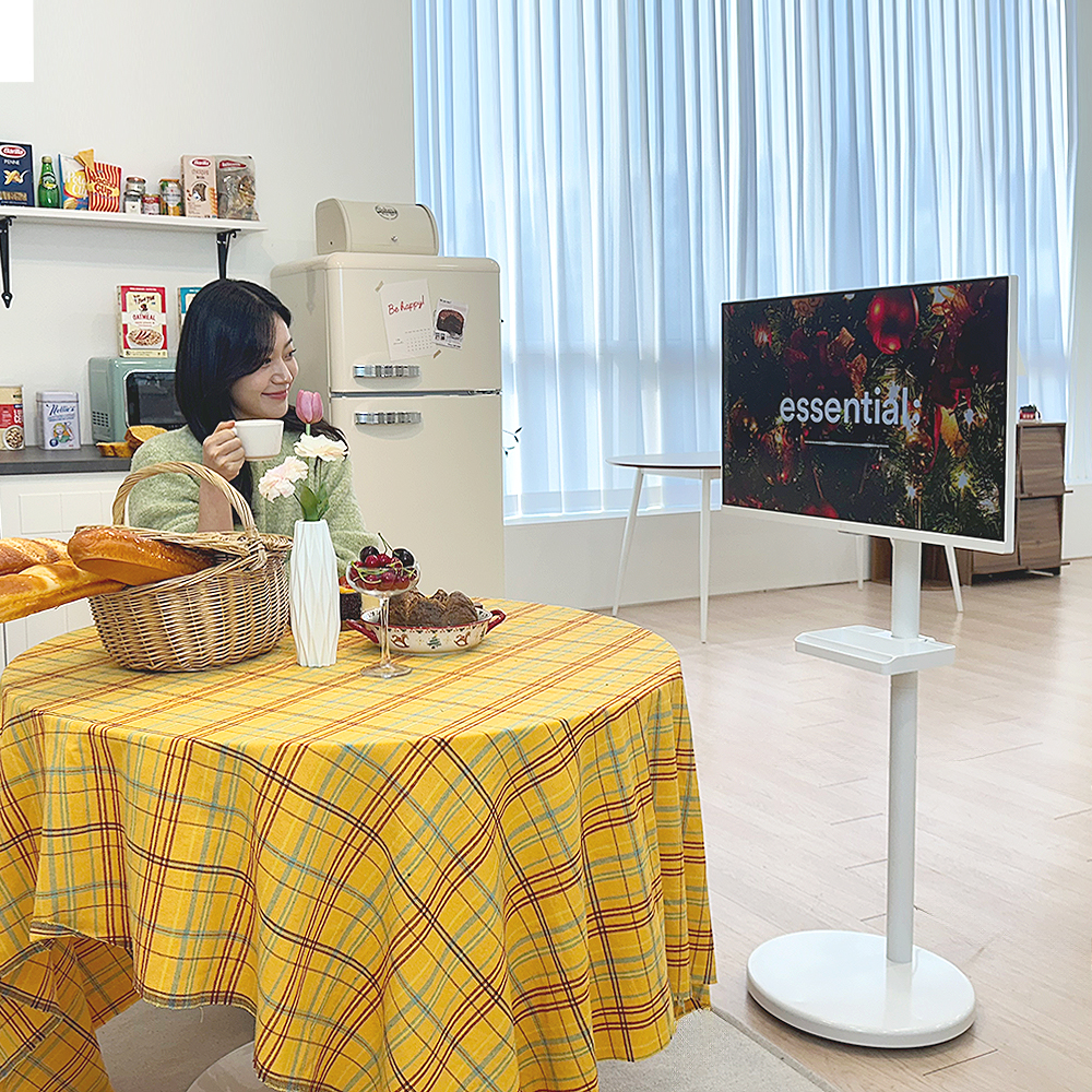 혜택가49만 LG 32인치(80cm) UHD 4K 스마트 모니터 엘탠바이미 이동식 스탠드 세트 리모콘 포함 미러링 가능 이미지 7