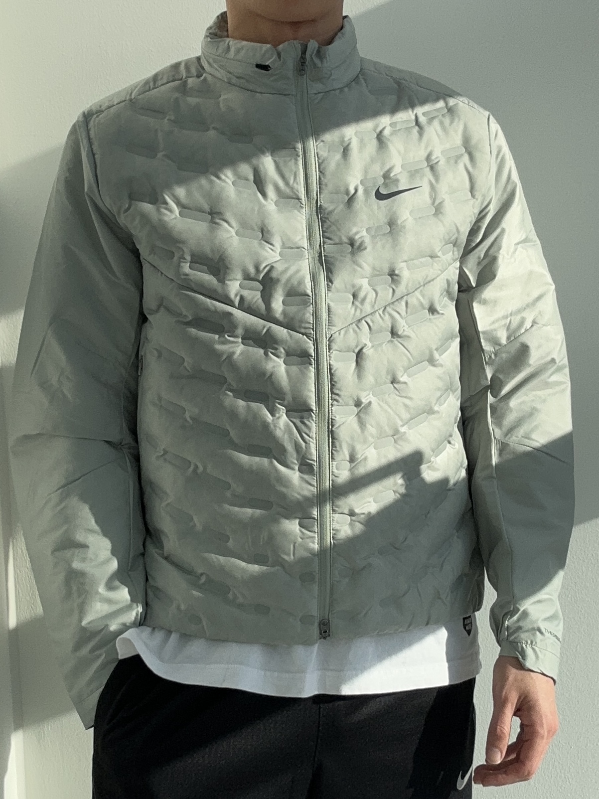 나이키 ADV 에어로로프트 겨울 러닝 복장 초경량 다운 재킷 에어로프트