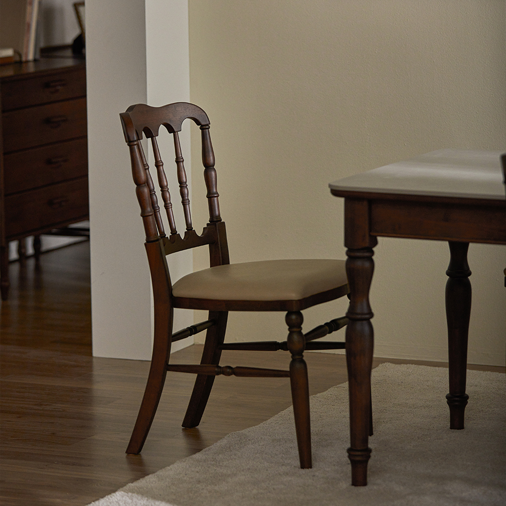 로맨틱캬바레 첼로 빈티지 원목 의자 카페 인테리어 월넛 체어