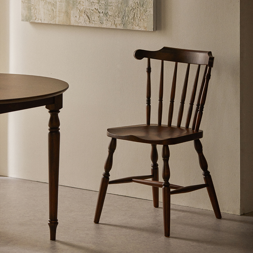 로맨틱캬바레 그랜디 체어 카페 의자 고무나무 원목 빈티지 엔틱