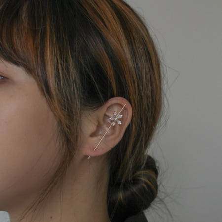 꽃모양 후크 귀걸이 큐빅 크롤러 실버 데일리 여성 이어링