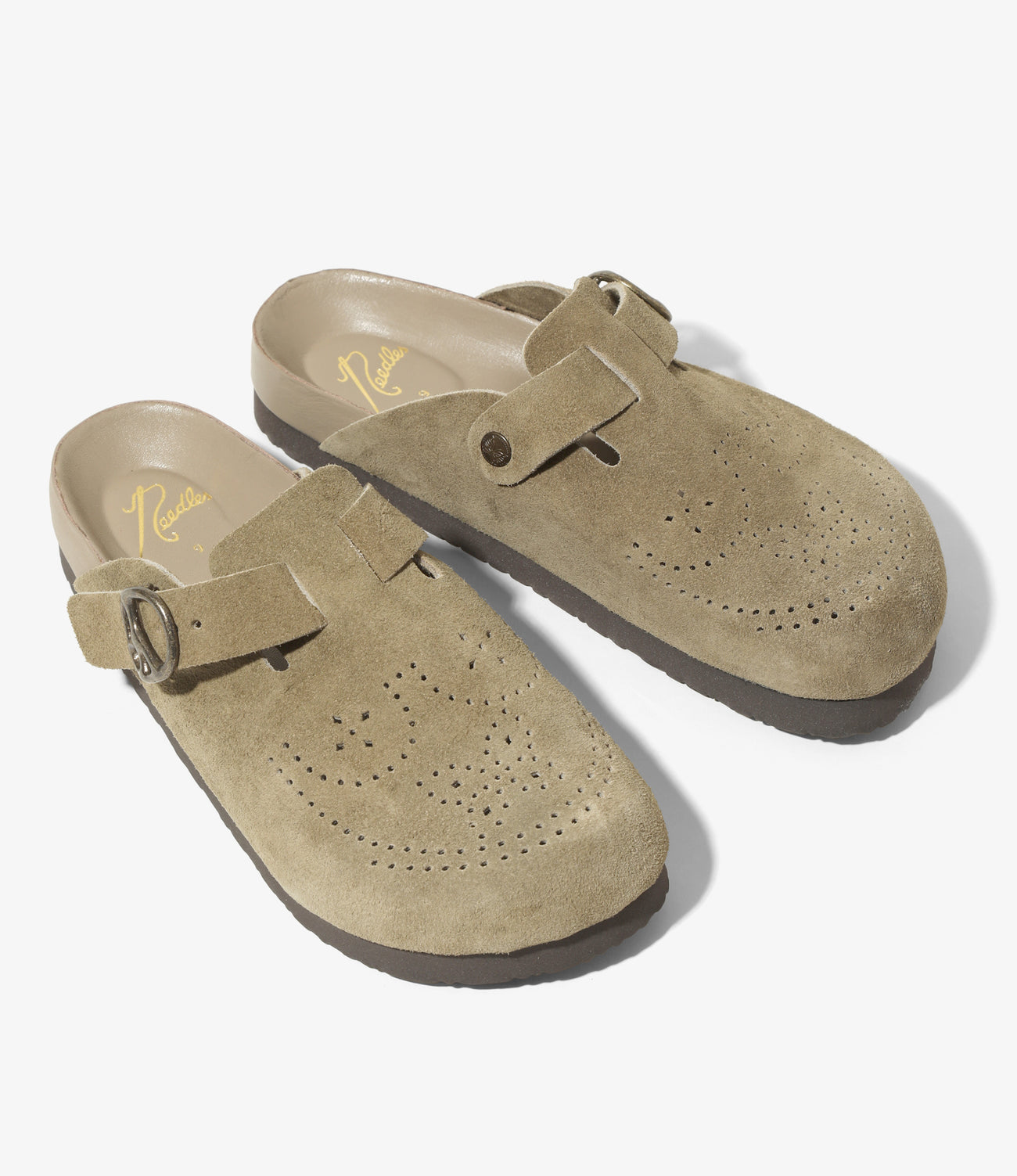 니들스 CLOG SANDAL SUEDE LTHR 남성 슬리퍼 QV076A 토프 - 상품 이미지