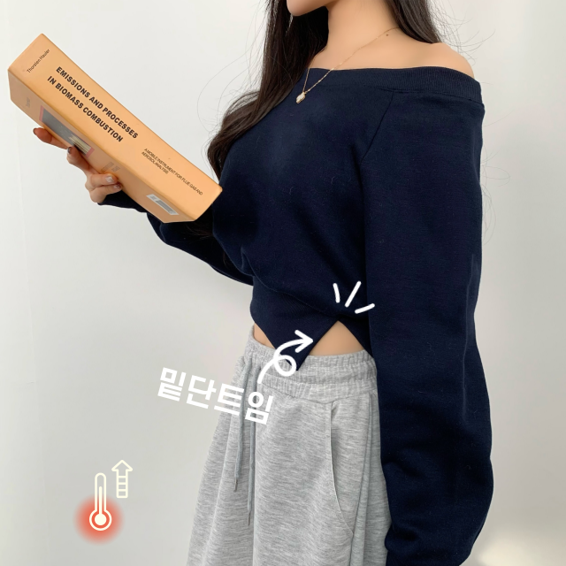 기모 데이트룩 따뜻 데일리 기모 오프숄더 페미닌 여리핏 겨울 무지 맨투맨 - 상세 이미지 4