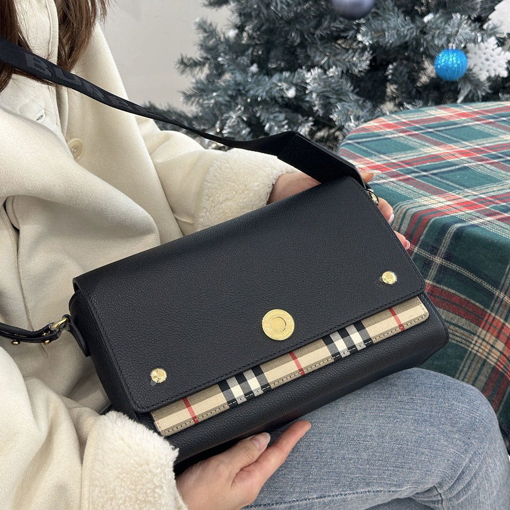 [마지막재고 10%추가] 버버리 빈티지 체크 노트 크로스 바디백 브라운 8021111 블랙 8021110