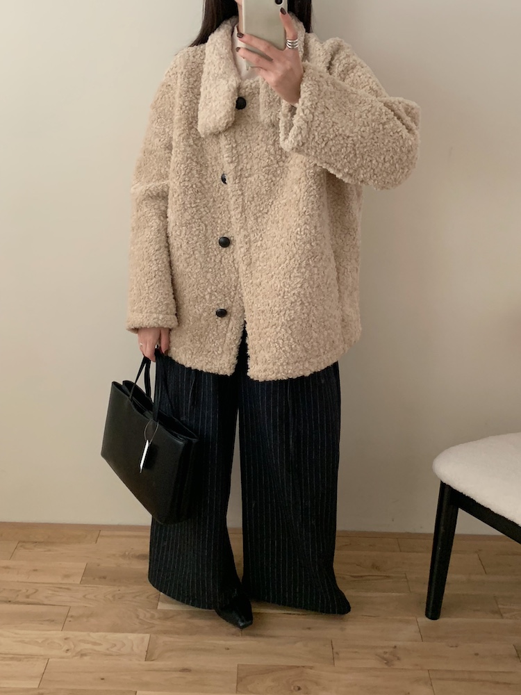 가을 겨울 도톰 따뜻 뽀글이 스탠드 카라 루즈핏 싱글 브레스티드 양털 베이직 꾸안꾸룩 여친룩 코트 자켓 124122701 상세 이미지 30