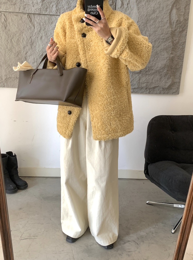 가을 겨울 도톰 따뜻 뽀글이 스탠드 카라 루즈핏 싱글 브레스티드 양털 베이직 꾸안꾸룩 여친룩 코트 자켓 124122701 상세 이미지 22