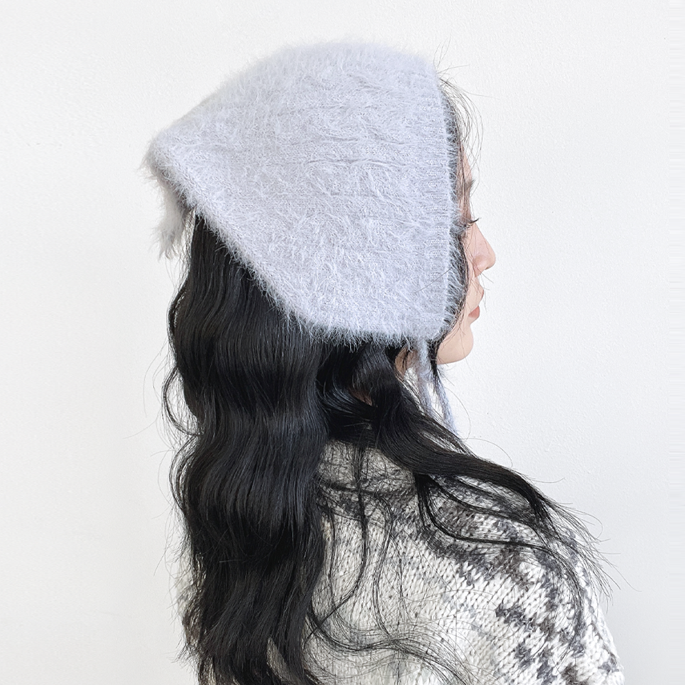 꽈베기 헤어리 헤어커치프 여성 겨울 방한 털 귀마개 니트 보넷 귀도리