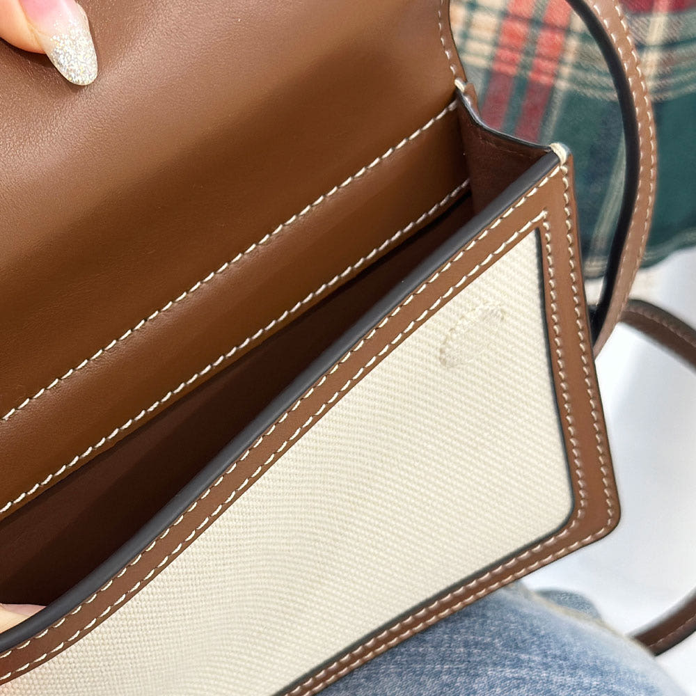 [마지막재고 20%추가] 버버리 호스페리 프린트 미니 크로스 바디백 8014611