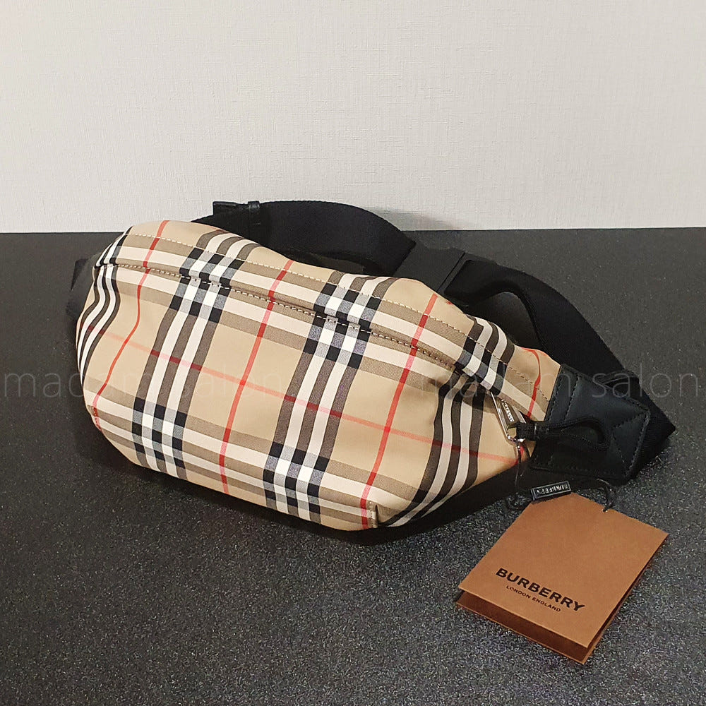 [마지막재고 10%추가] 버버리 빈티지체크 로고 나일론 소니 벨트백 힙색 범백 - 상세 이미지 2