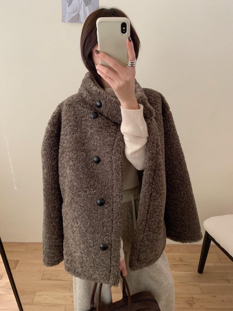 가을 겨울 도톰 따뜻 뽀글이 스탠드 카라 루즈핏 싱글 브레스티드 양털 베이직 꾸안꾸룩 여친룩 코트 자켓 124122701 상세 이미지 39