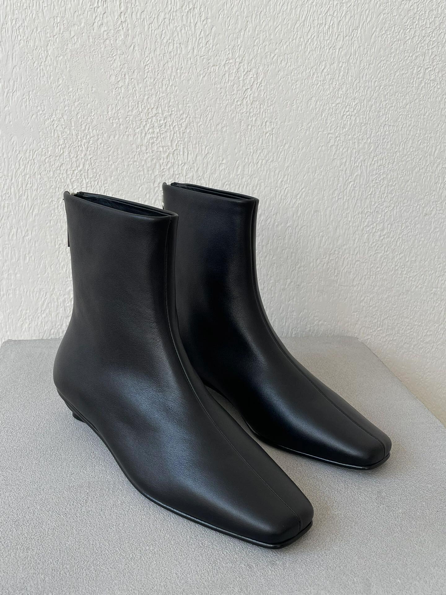 여성 앵클부츠 블랙 가죽 스퀘어토 로우힐 삭스부츠 2-4cm 고퀄리티 - 상세 이미지 4