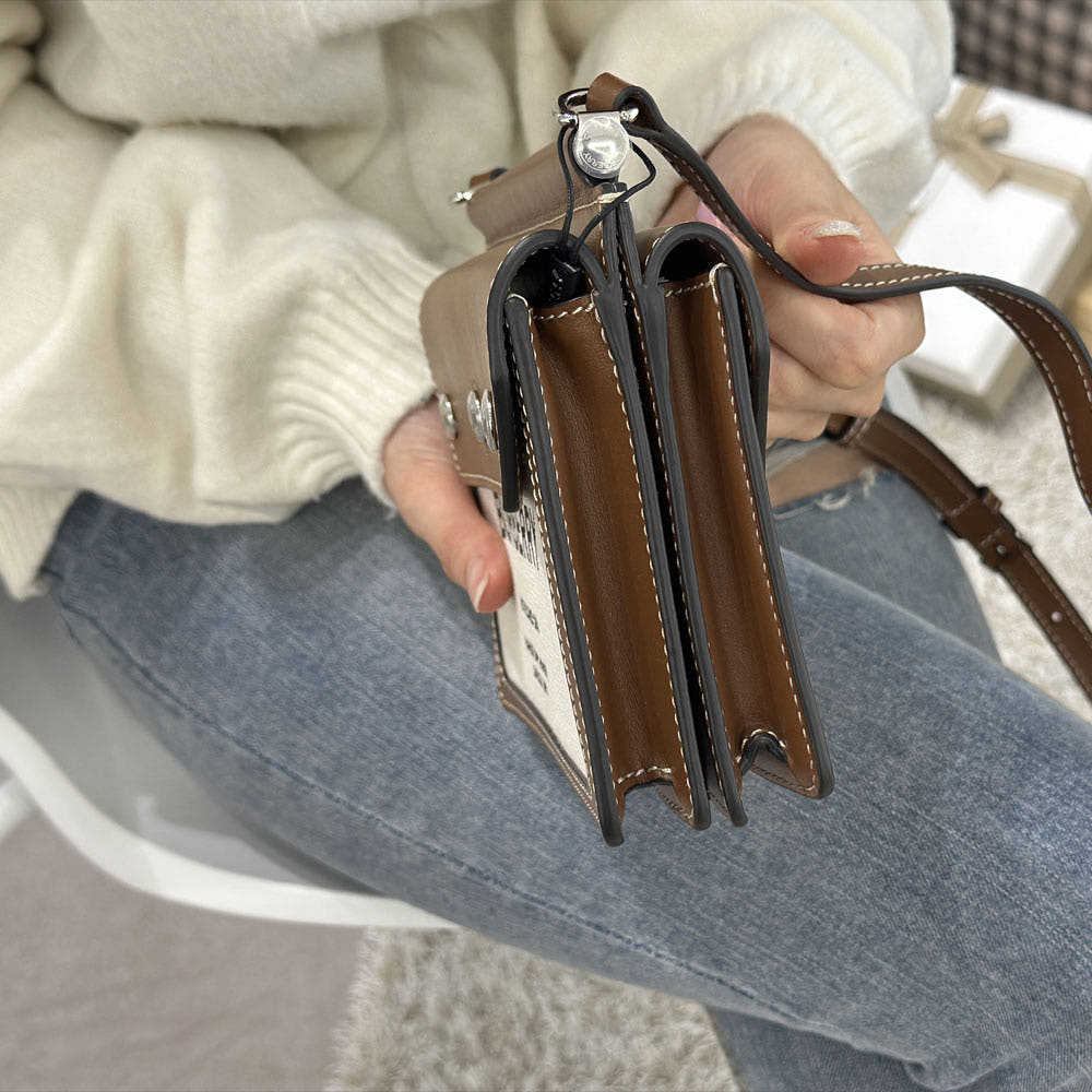 [마지막재고 20%추가] 버버리 호스페리 프린트 미니 크로스 바디백 8014611