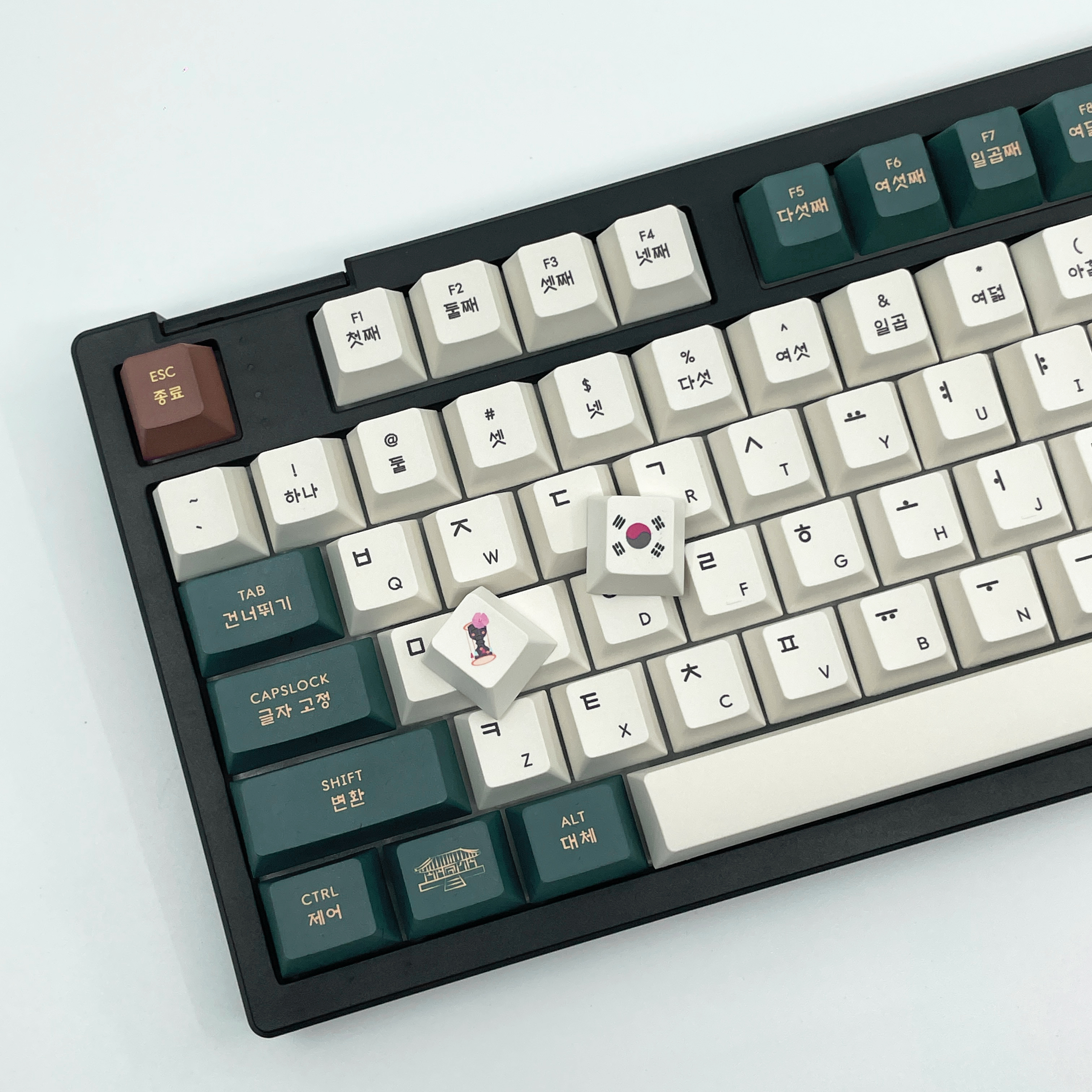 사오파오 한국의 밤 한글키캡 PBT 체리 자체제작 (135키) 키케이션