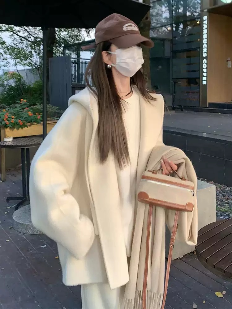 다리미 패밀리 27화 금새록 자켓 화이트 이다림 후드 빅사이즈 의상 옷 패션 - 상세 이미지 2