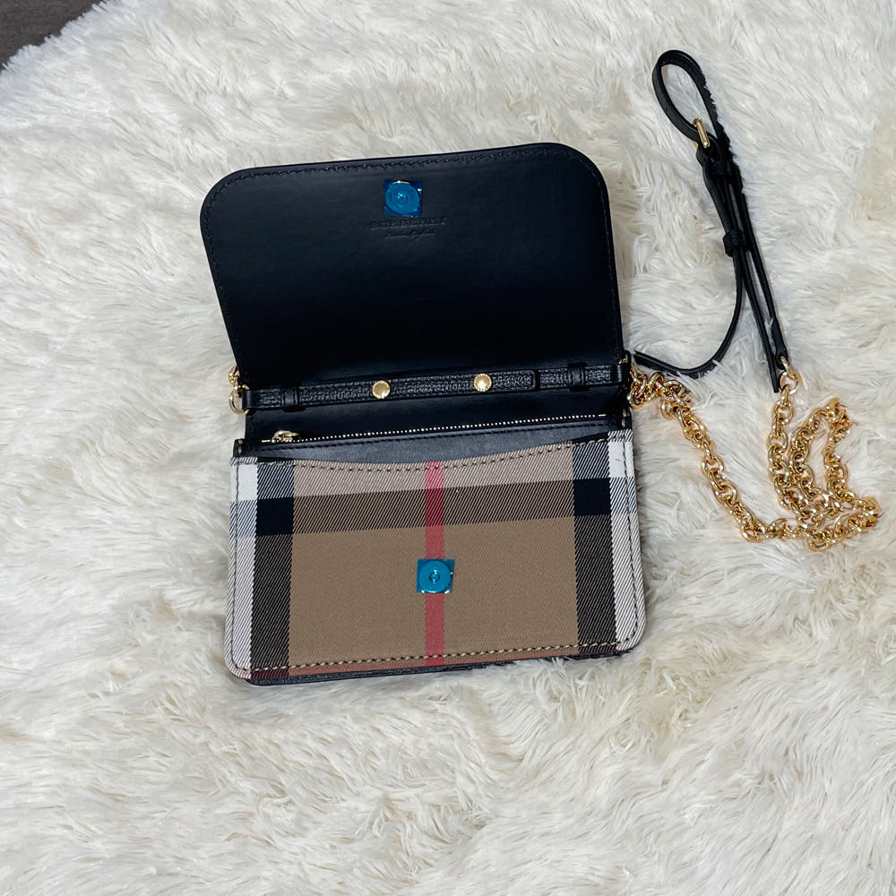 [마지막재고 10% 추가] 버버리 가방 햄프셔 숄더 크로스백