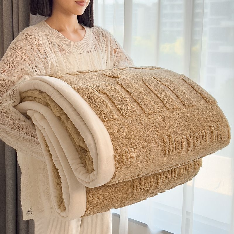 울트라 소프트 벨뱃이불 블랭킷 순면 엠보싱 벨벳 침실 거실 기숙사 여행용 사계절이불 - 상품 이미지