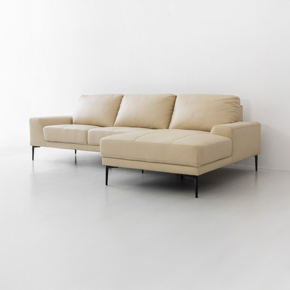 BERINO 4인 가죽소파 카우치형 바닐라