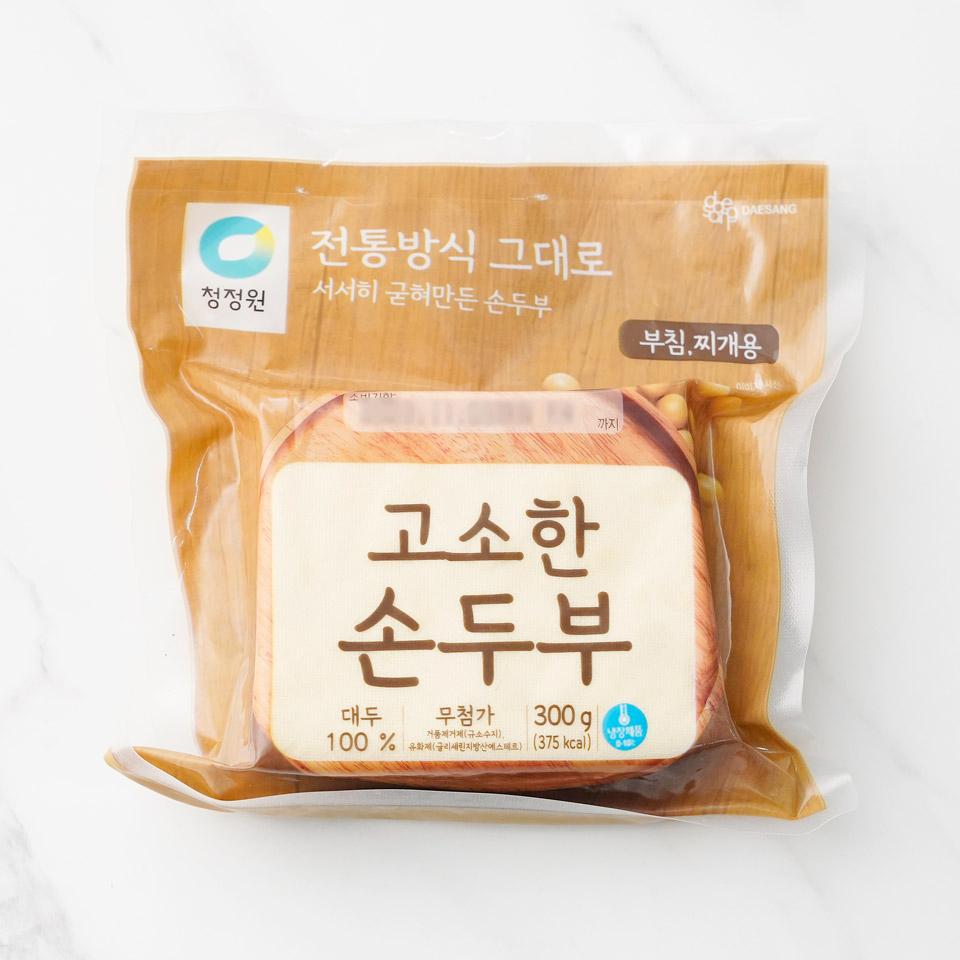메가마트 대상 청정원 고소한 손두부 300g - 상품 이미지